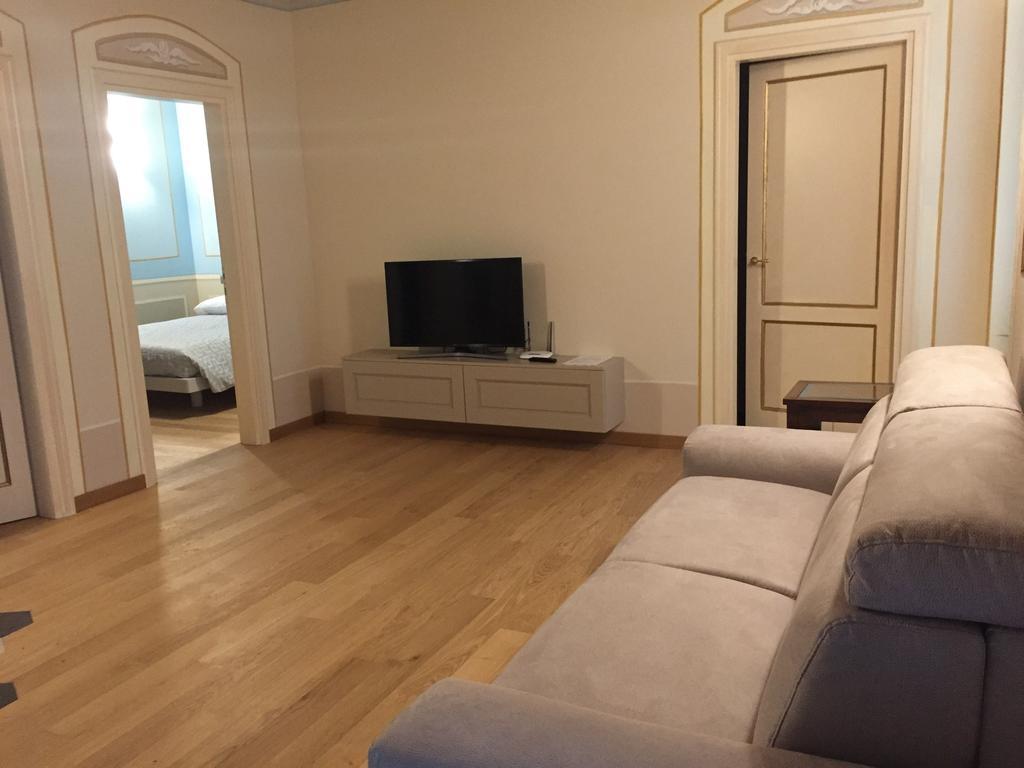 Palazzo Carasi Apartments Cremona Zewnętrze zdjęcie
